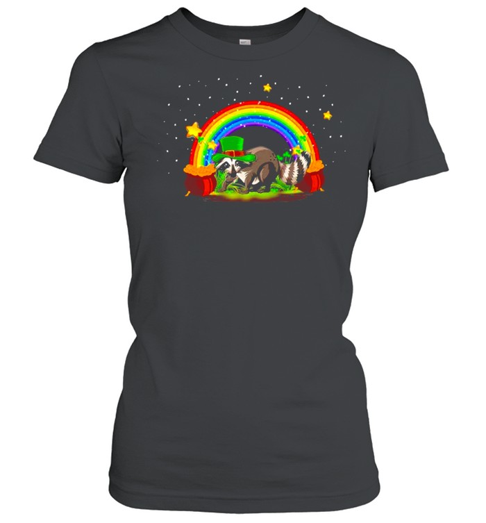 Irish Rainbow Leprechaun Hat Lucky Raccoon St. Patrick’s Day Classic Women's T-shirt
